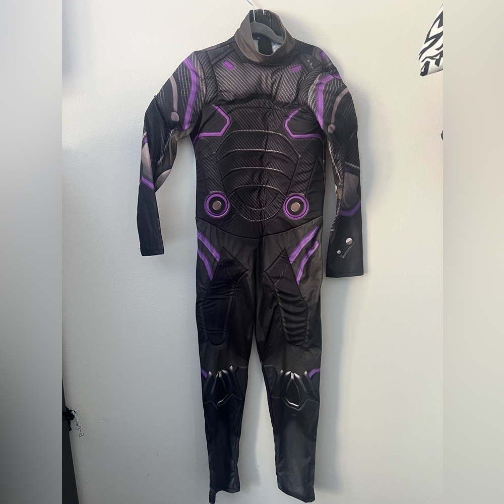 Kids’ M (8-10) Fortnite Omega Jumpsuit Costume